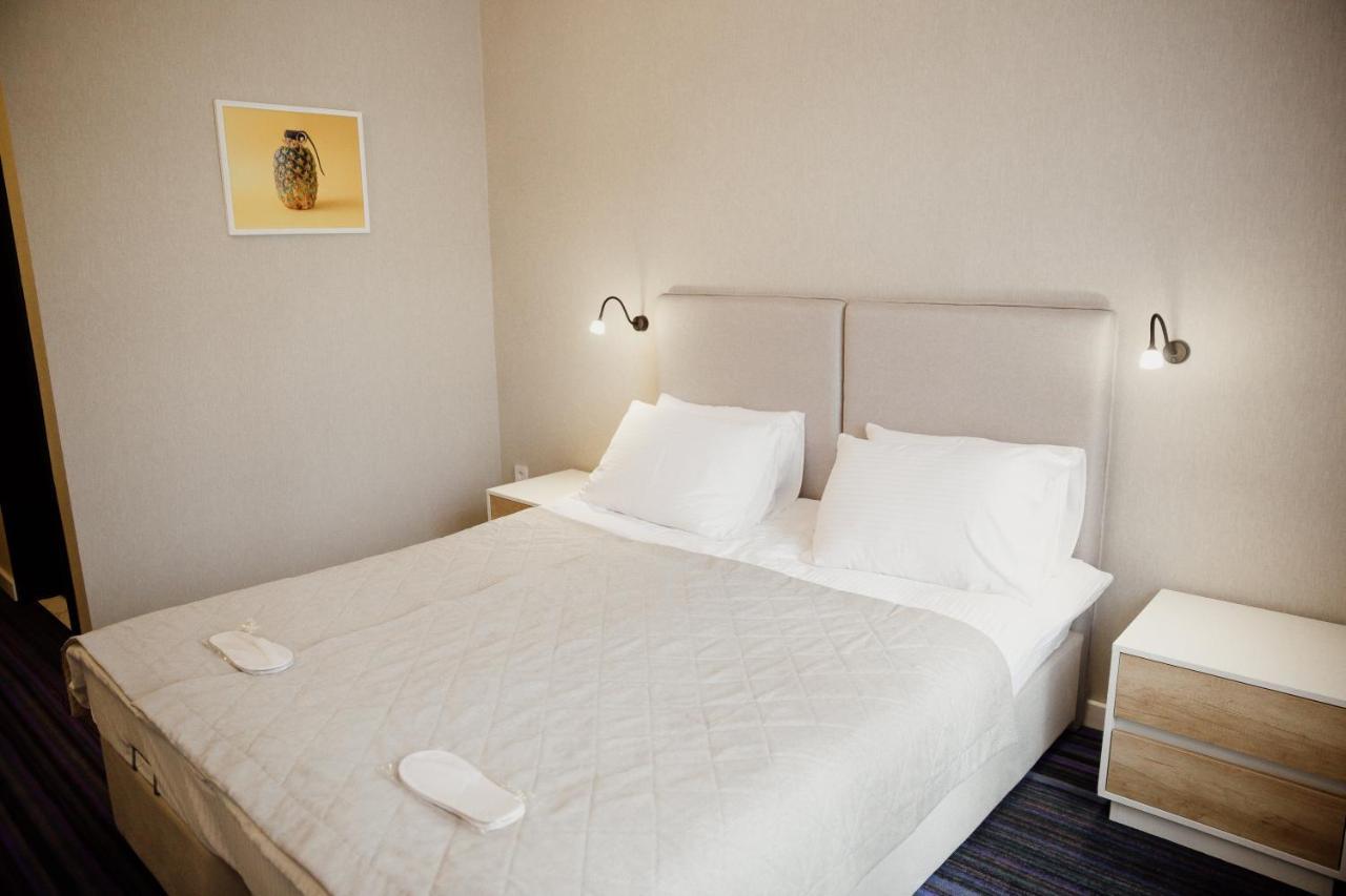 Amina Hotel Astana Extérieur photo