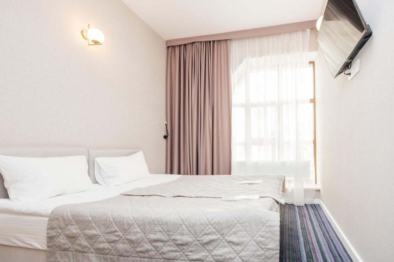 Amina Hotel Astana Extérieur photo
